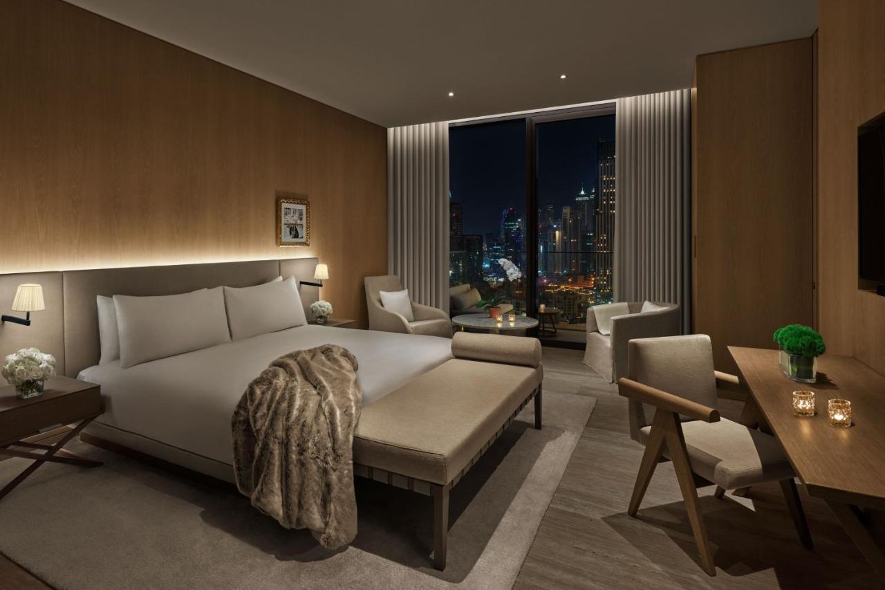 The Dubai Edition Ngoại thất bức ảnh A bedroom at The Hari