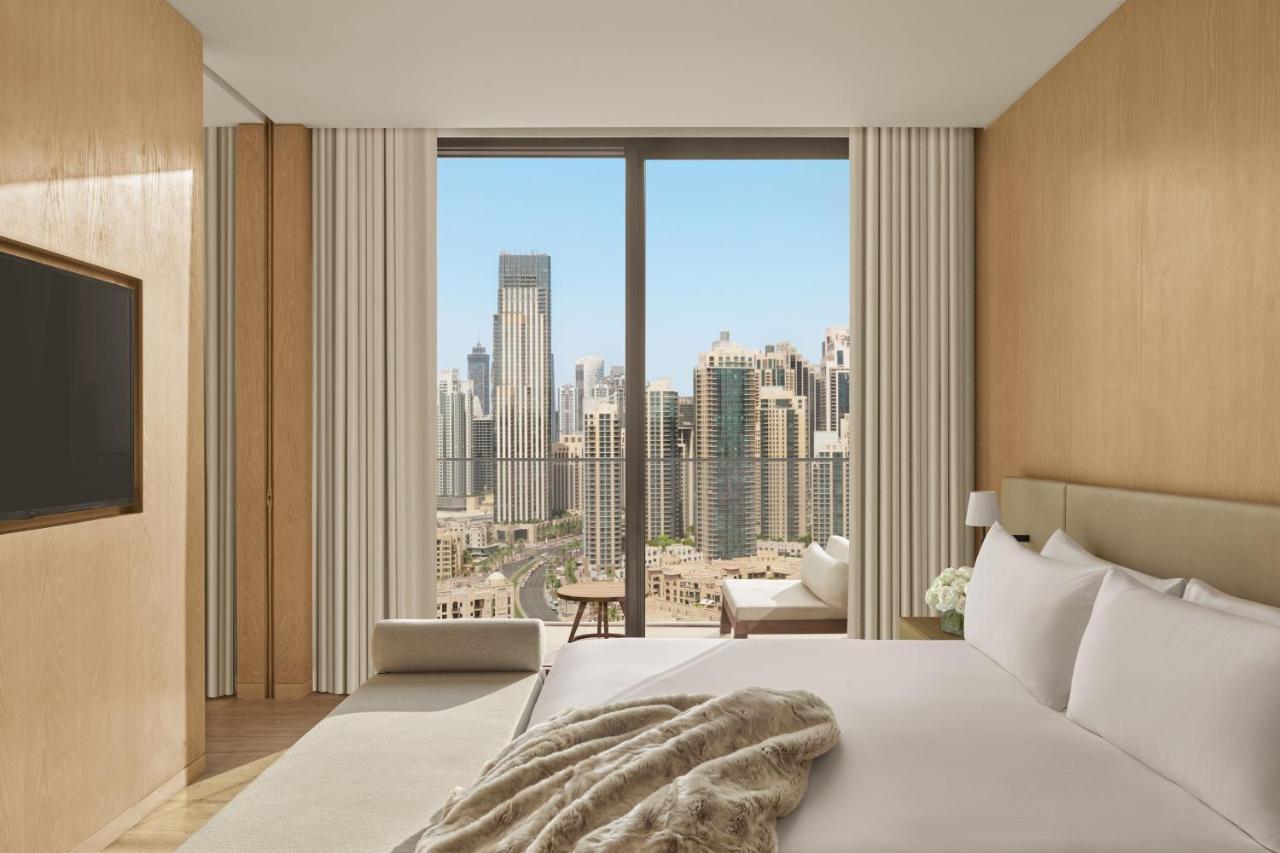 The Dubai Edition Ngoại thất bức ảnh A bedroom at the hotel